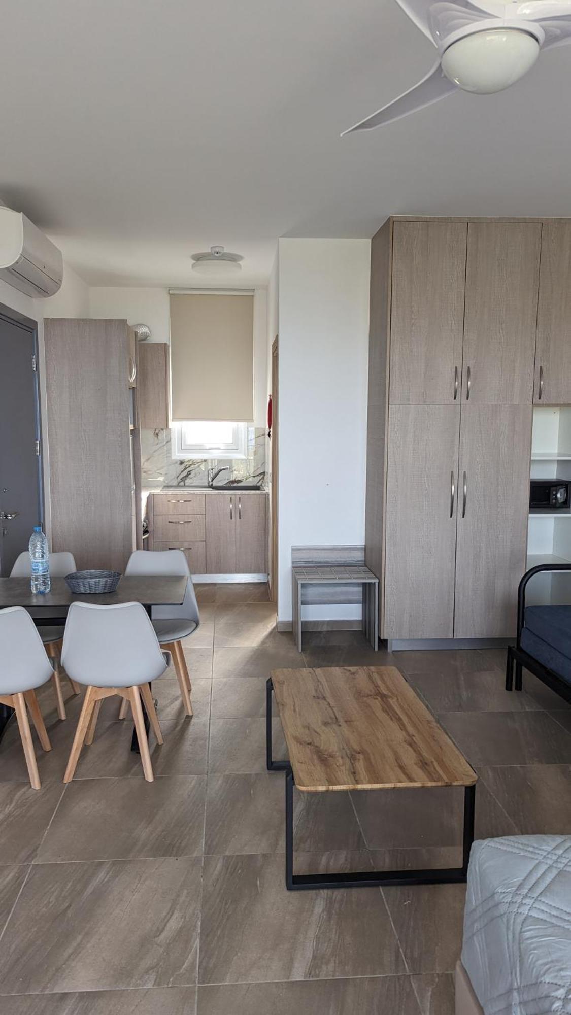 Akamas Throne Appartement